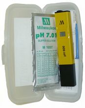 Milwaukee Instruments pH 600 pH Tester w/1 Point Manual Calibration w/case